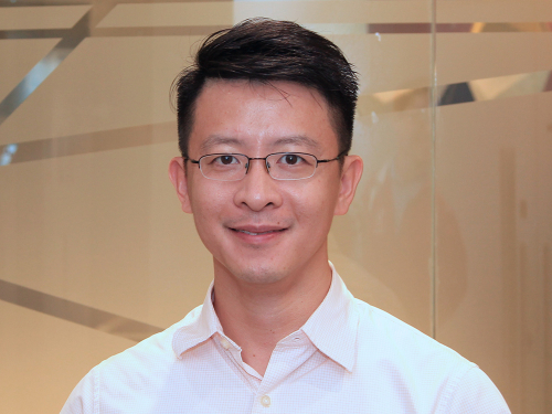 Dr Huang Kaibin